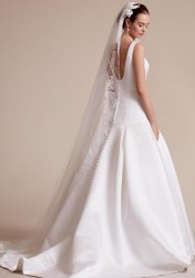 Νυφικό Lilly Collection 2018